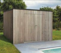 Box in iroko 300 x 300 cm met dubbele deur en verticale beplanking