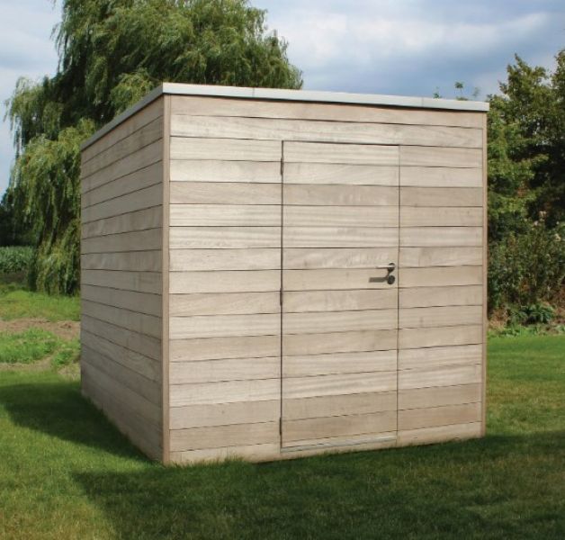 Box en iroko 200 x 200 cm avec simple porte et bardage horizontal